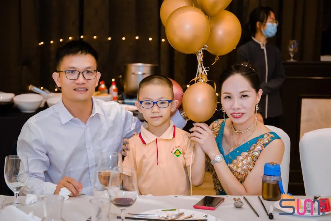 尚你美钻石总裁董事会合照图片三